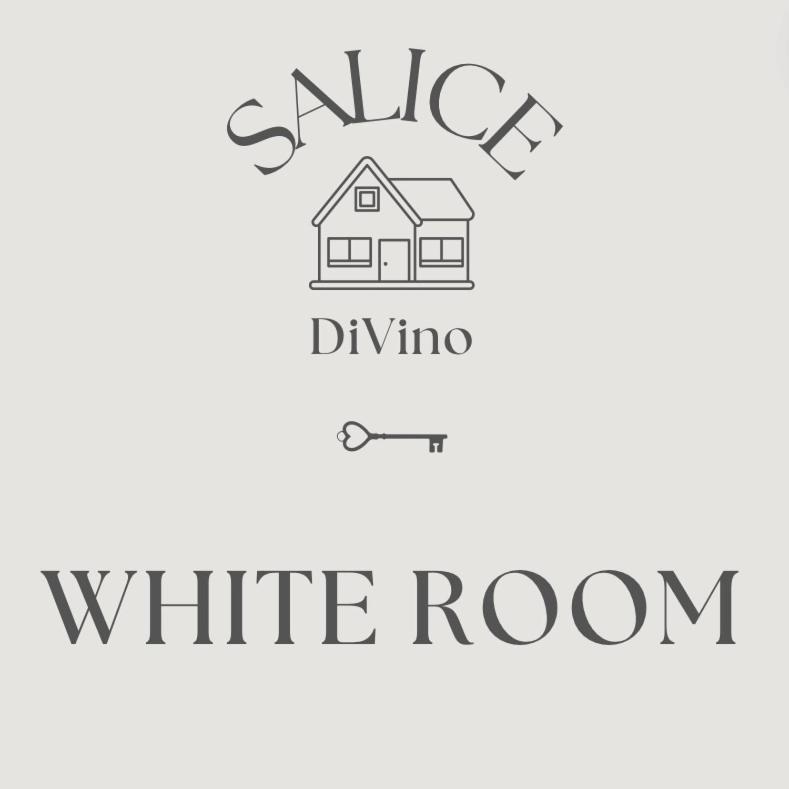 Salice Divino Lezzeno Quarto foto